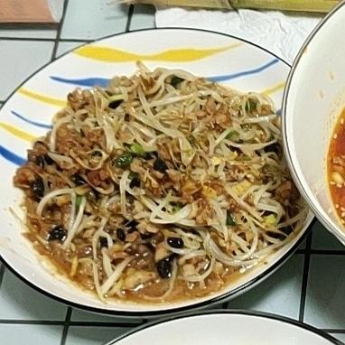 豆芽炒肉