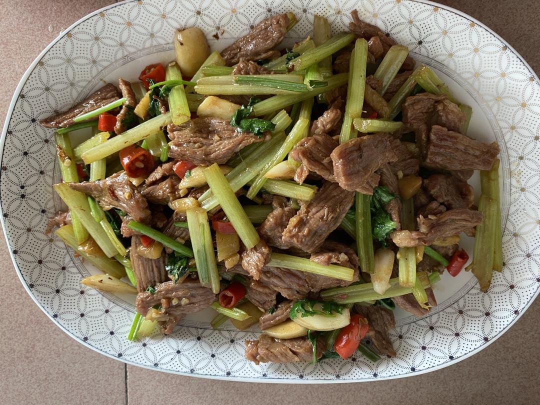 下饭菜😋小炒黄牛肉