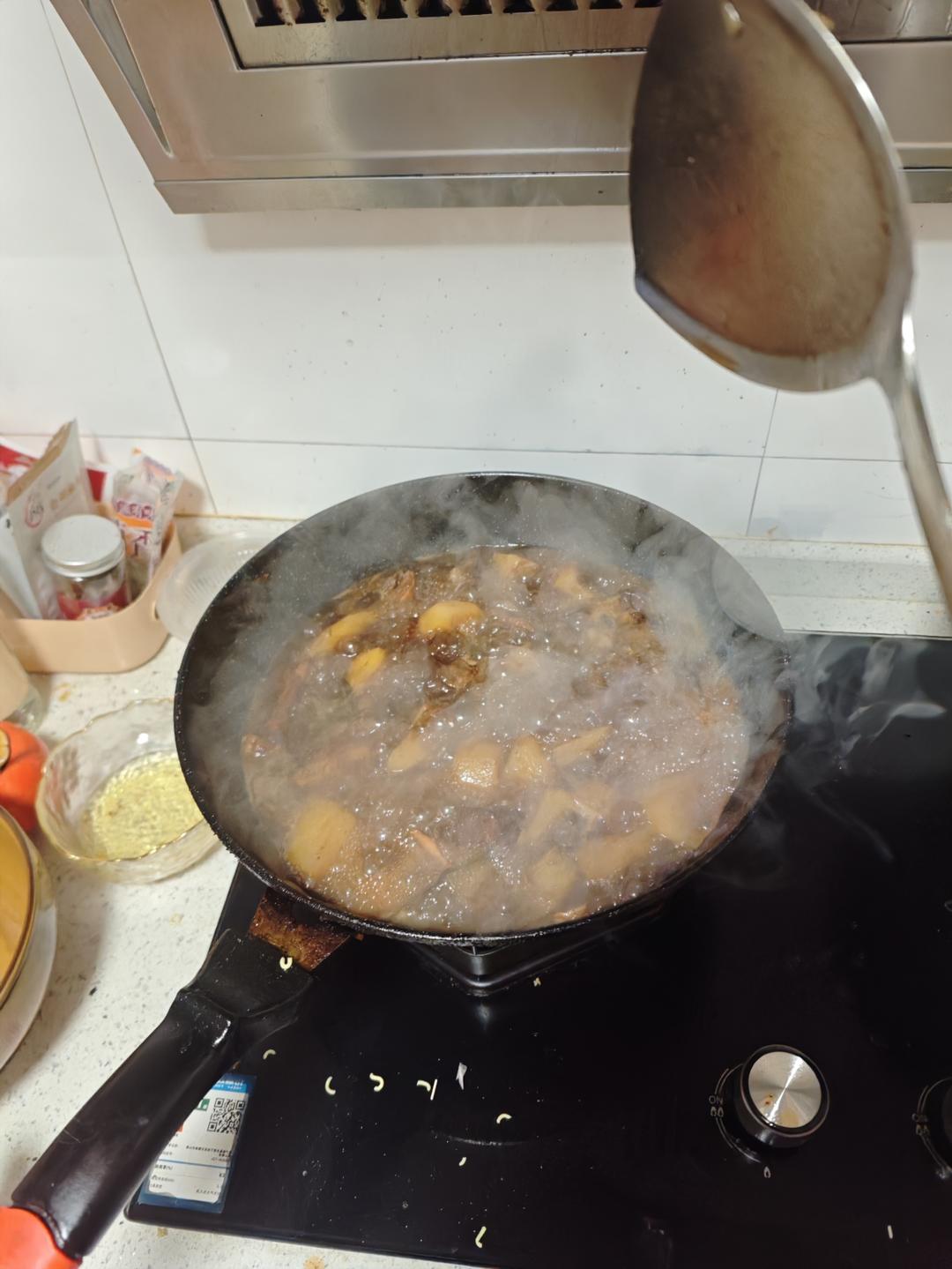香喷喷炖牛腩