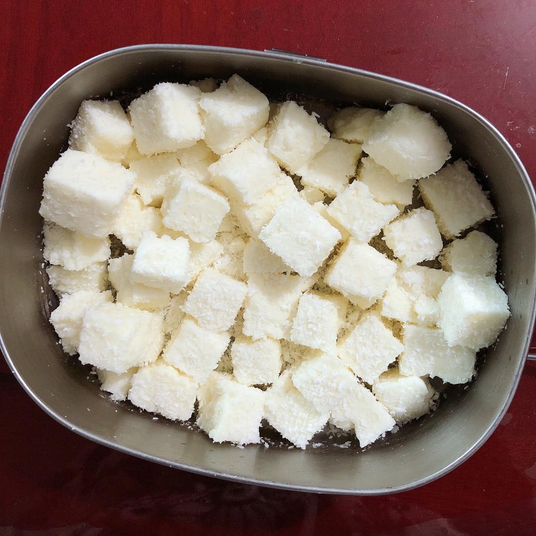 完胜85度C牛奶椰丝小方