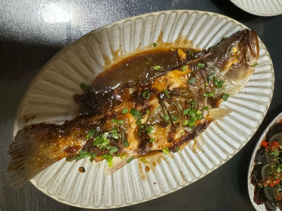 红烧鲈鱼