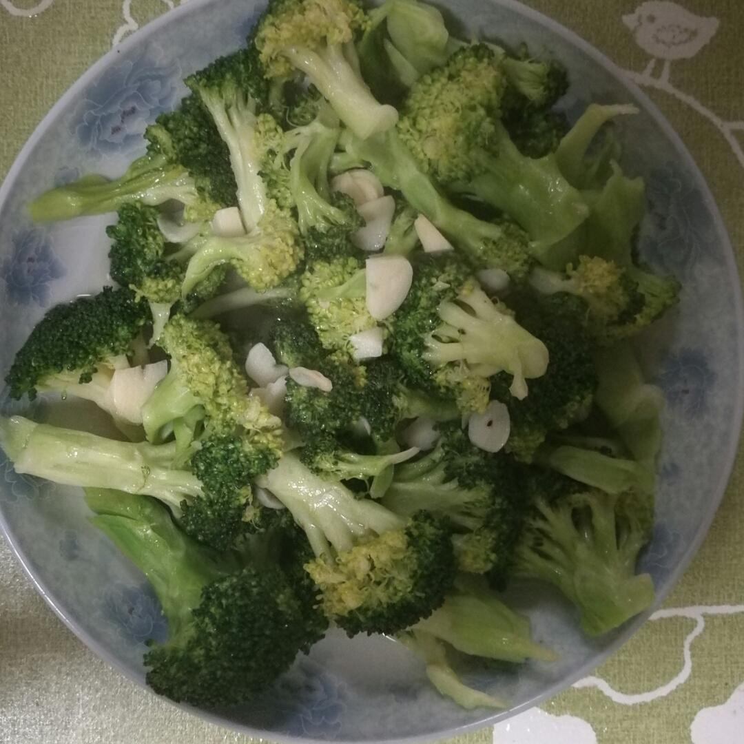 清炒西兰花