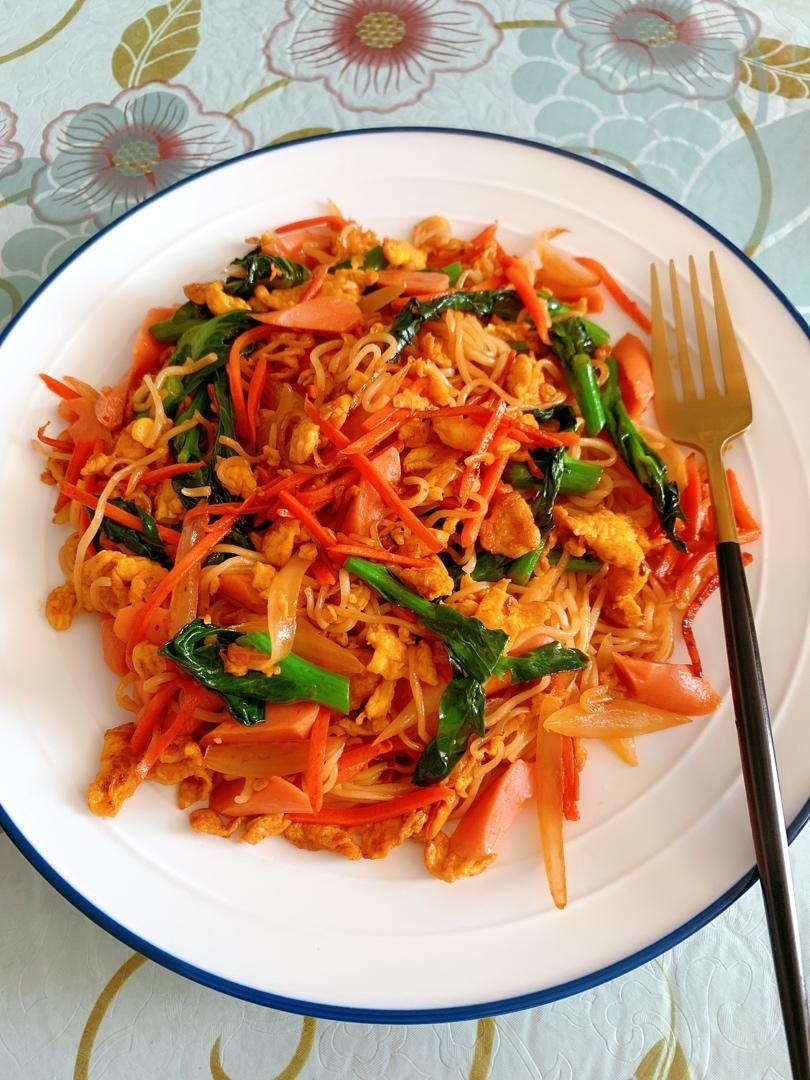 路边摊风味炒方便面