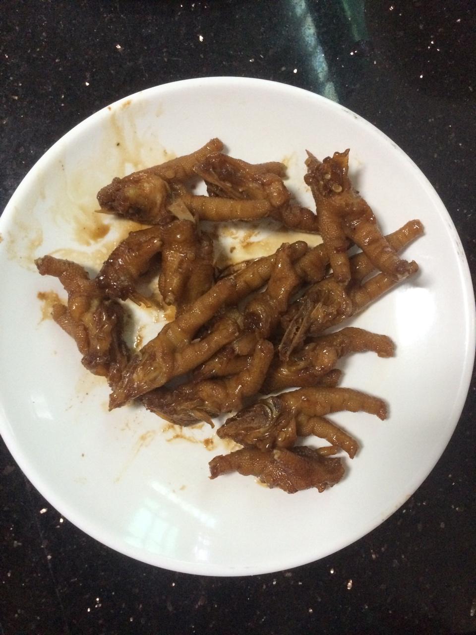 香辣烧鸡爪