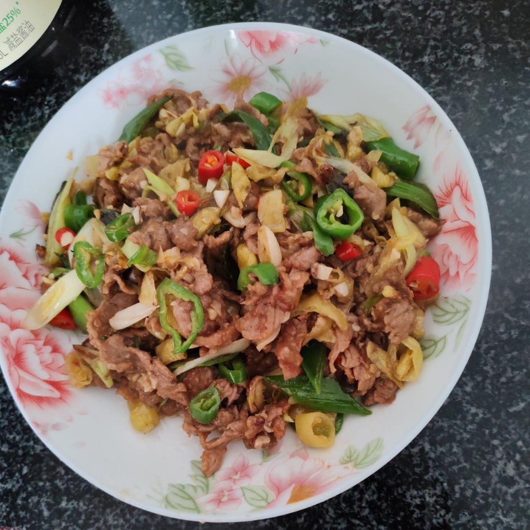 疯狂下饭的泡椒牛肉