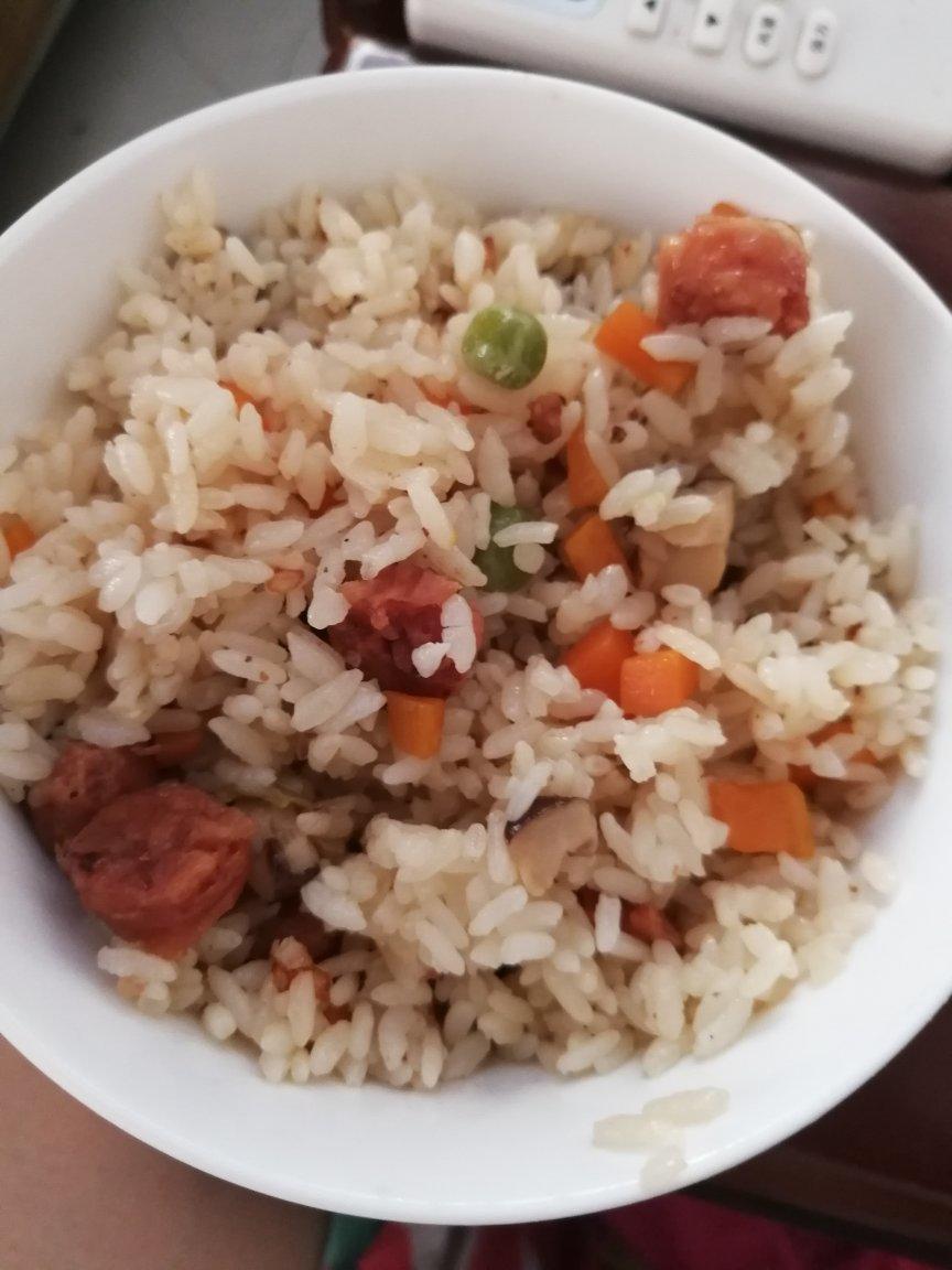 电饭锅版香菇腊肠饭