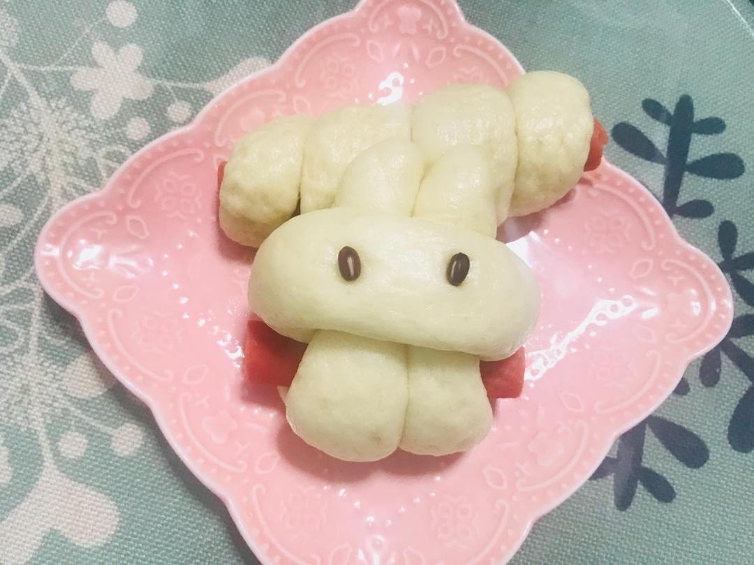 香肠兔子馒头卷