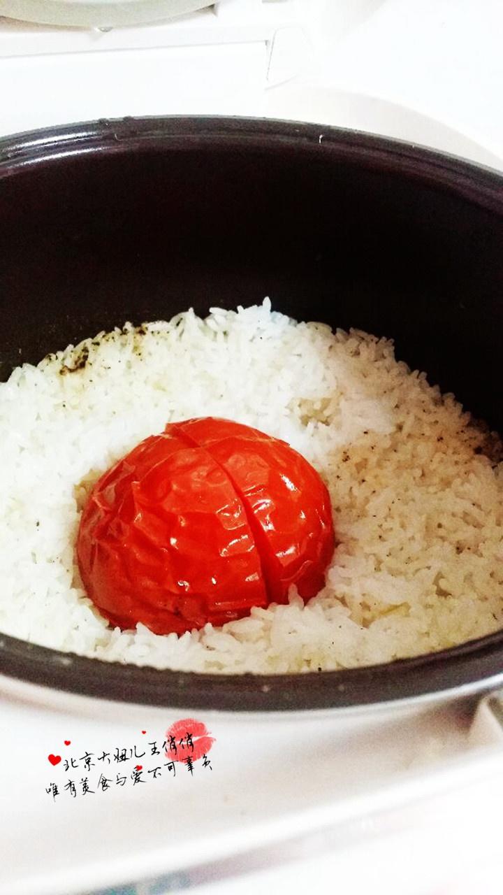 整个番茄蒸饭的做法
