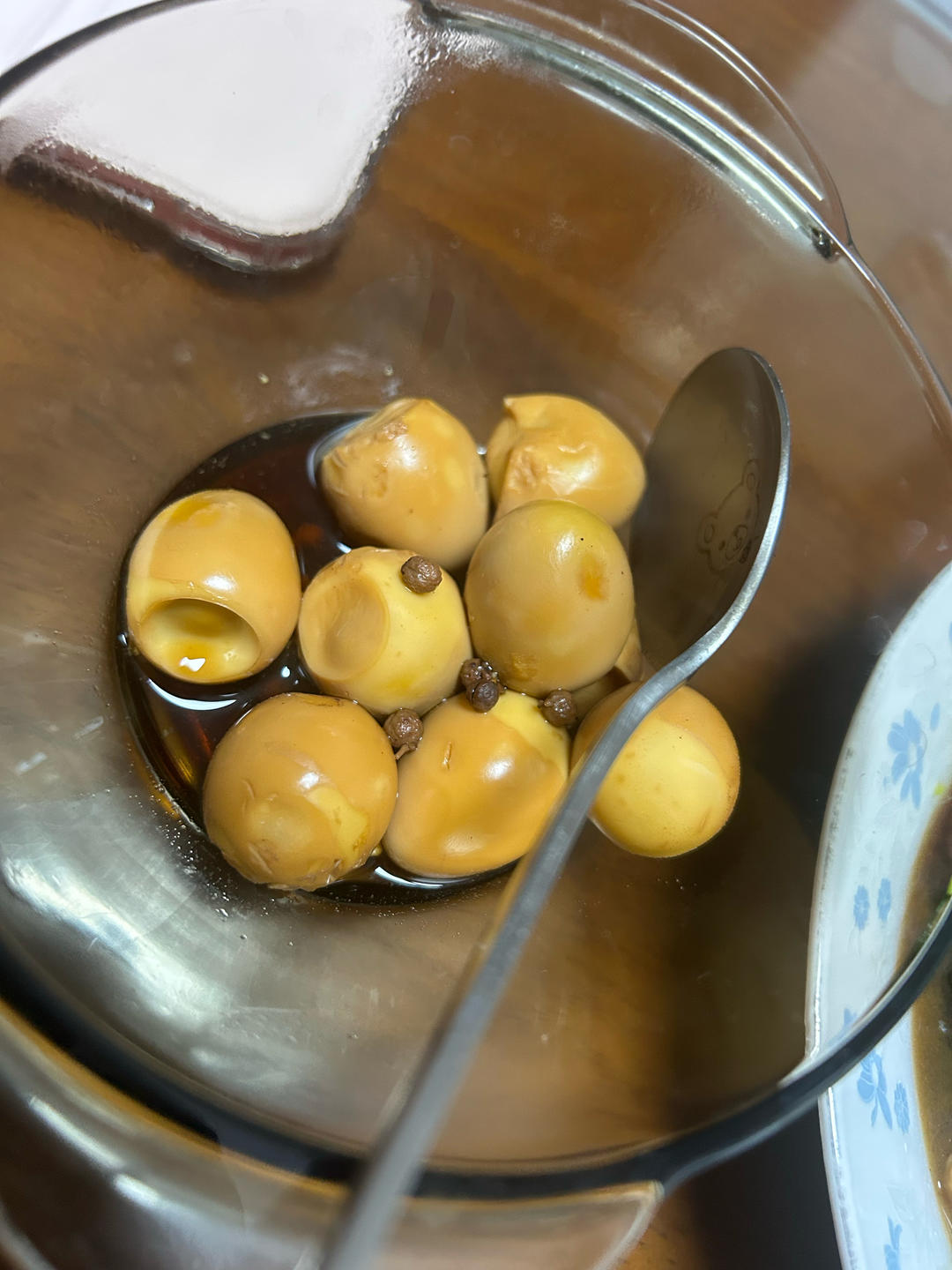 乡巴佬卤鹌鹑蛋