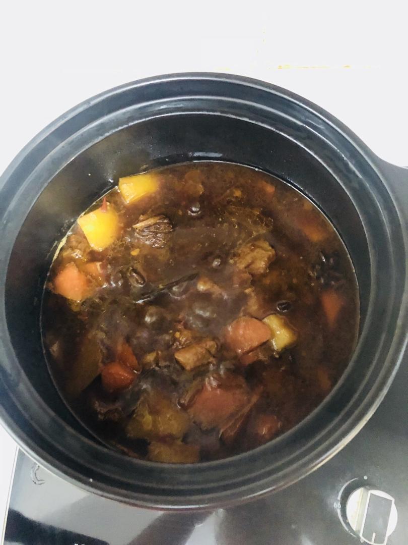 番茄土豆炖牛腩