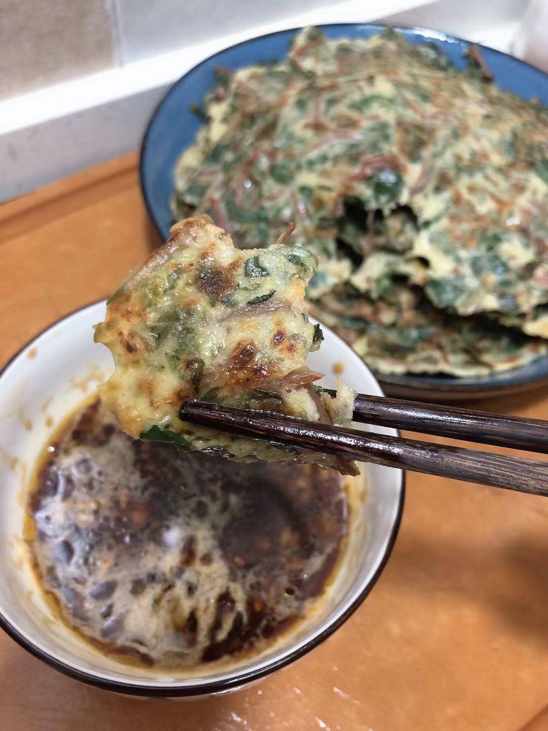 马齿苋鸡蛋饼的做法 步骤8