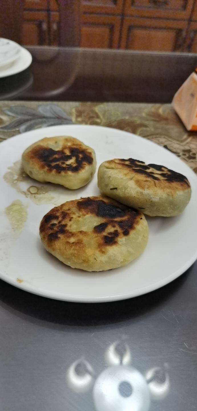 皮薄馅大～韭菜鸡蛋饼