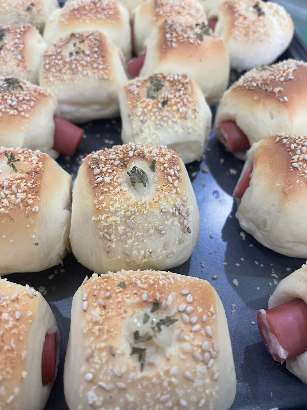 小可爱系列--迷你芝士肠仔包