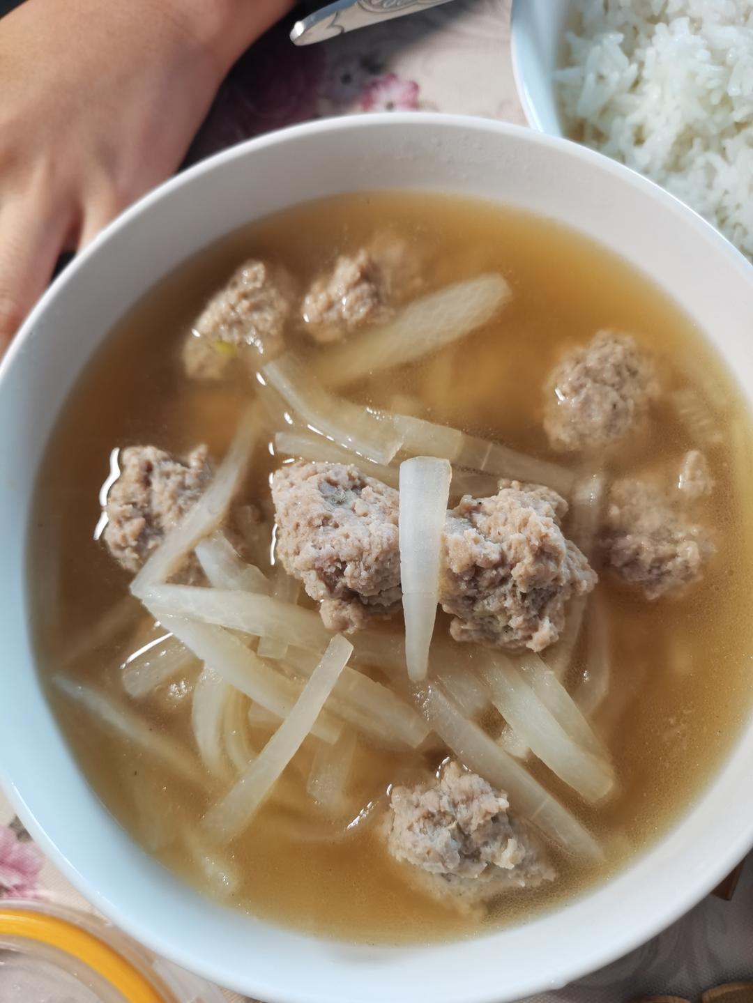 立秋以后必吃的萝卜肉丸子汤🍲
