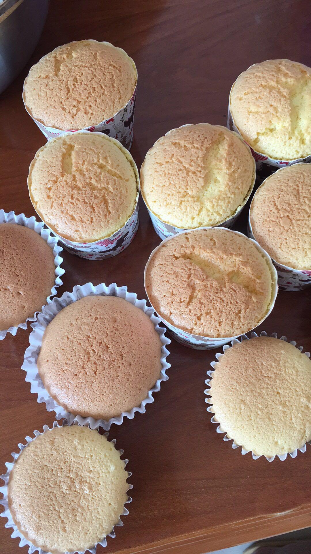 茗boss680313做的海绵纸杯蛋糕