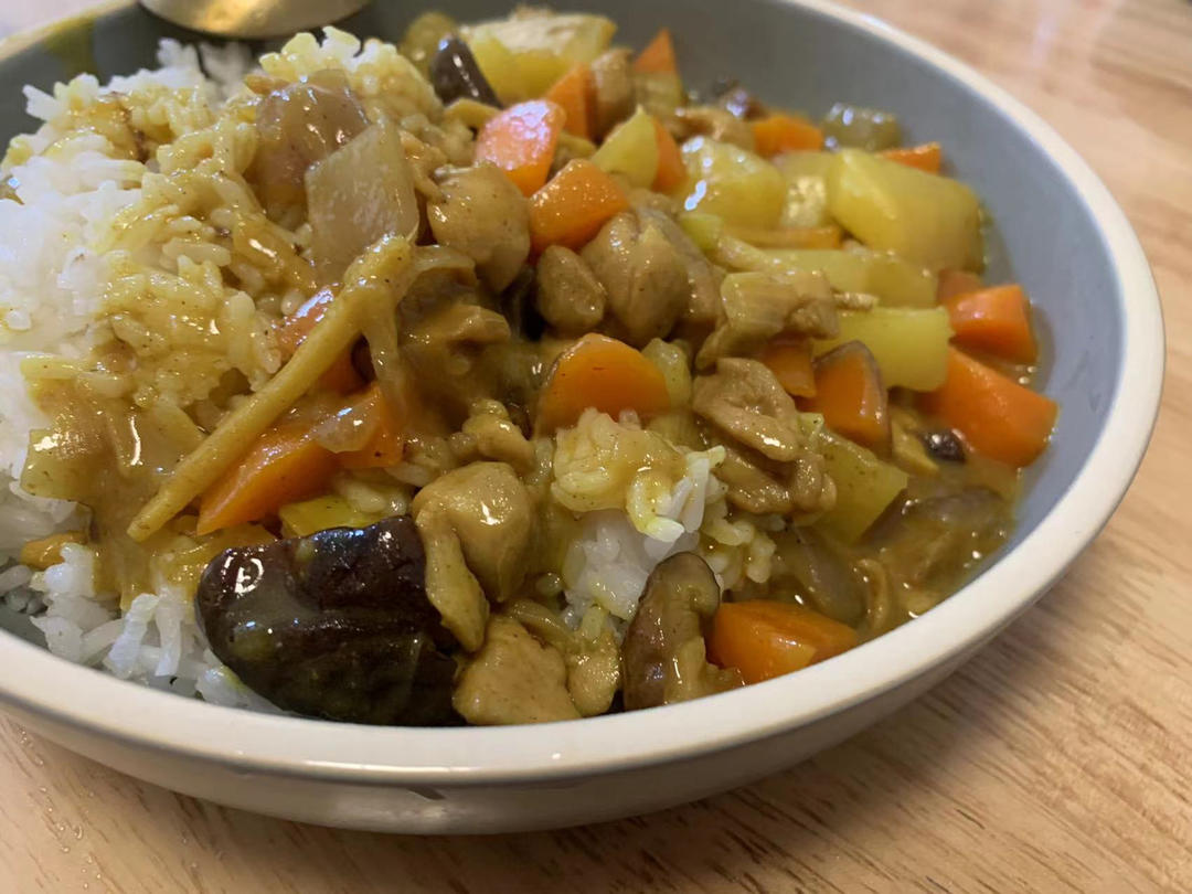 咖喱鸡肉饭