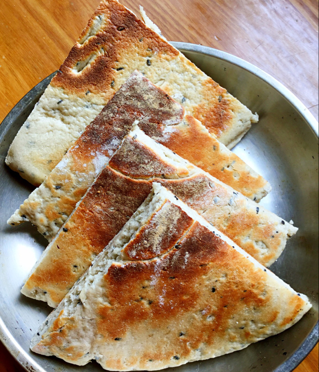 槐花菇凉做的馍能夹一切的馍