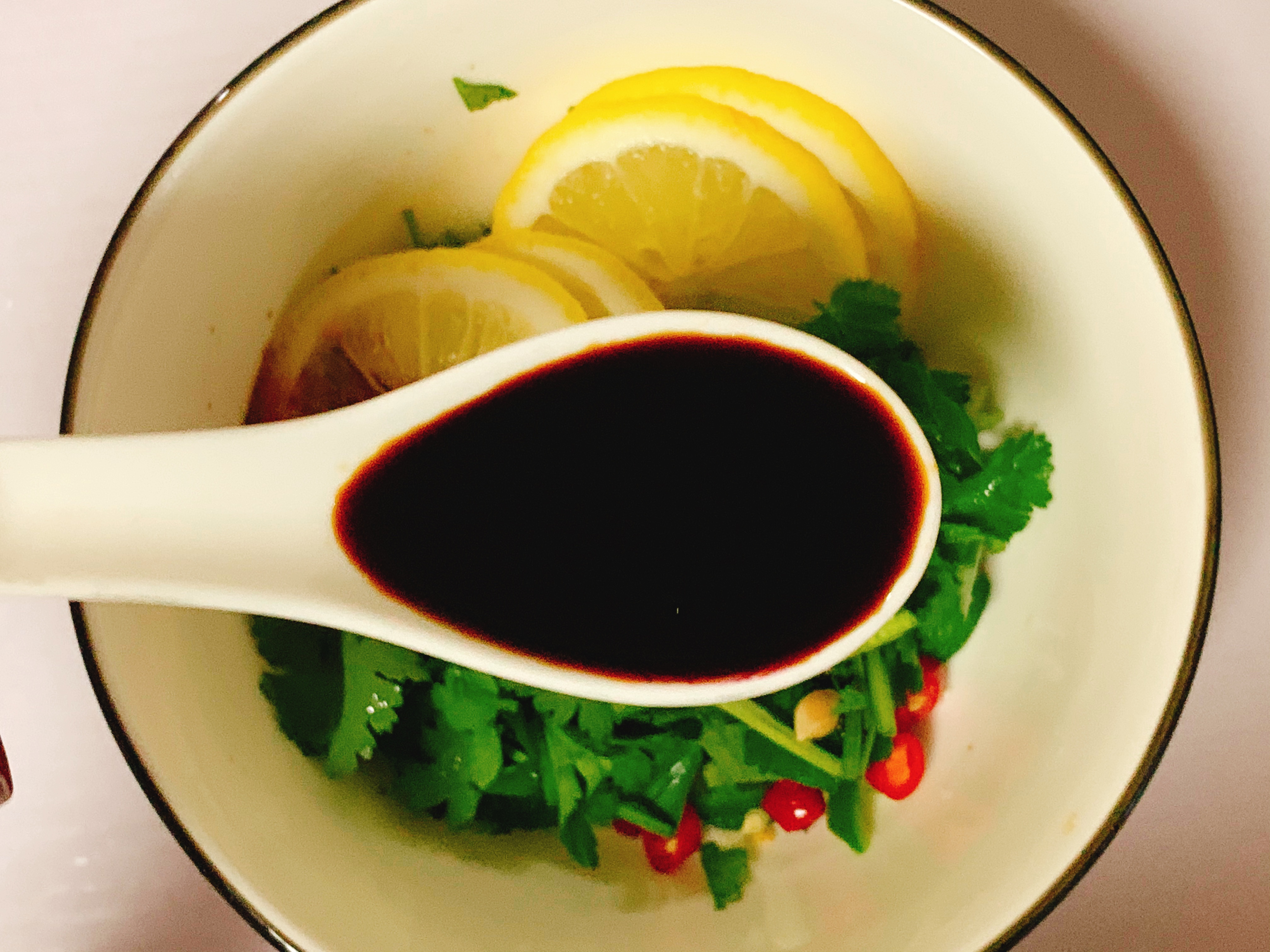 🌈清新又美味的泰式柠檬花甲❗️酸辣开胃的做法 步骤6