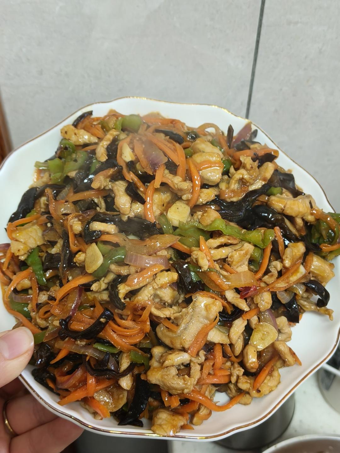 两个人一起炫饭啦！