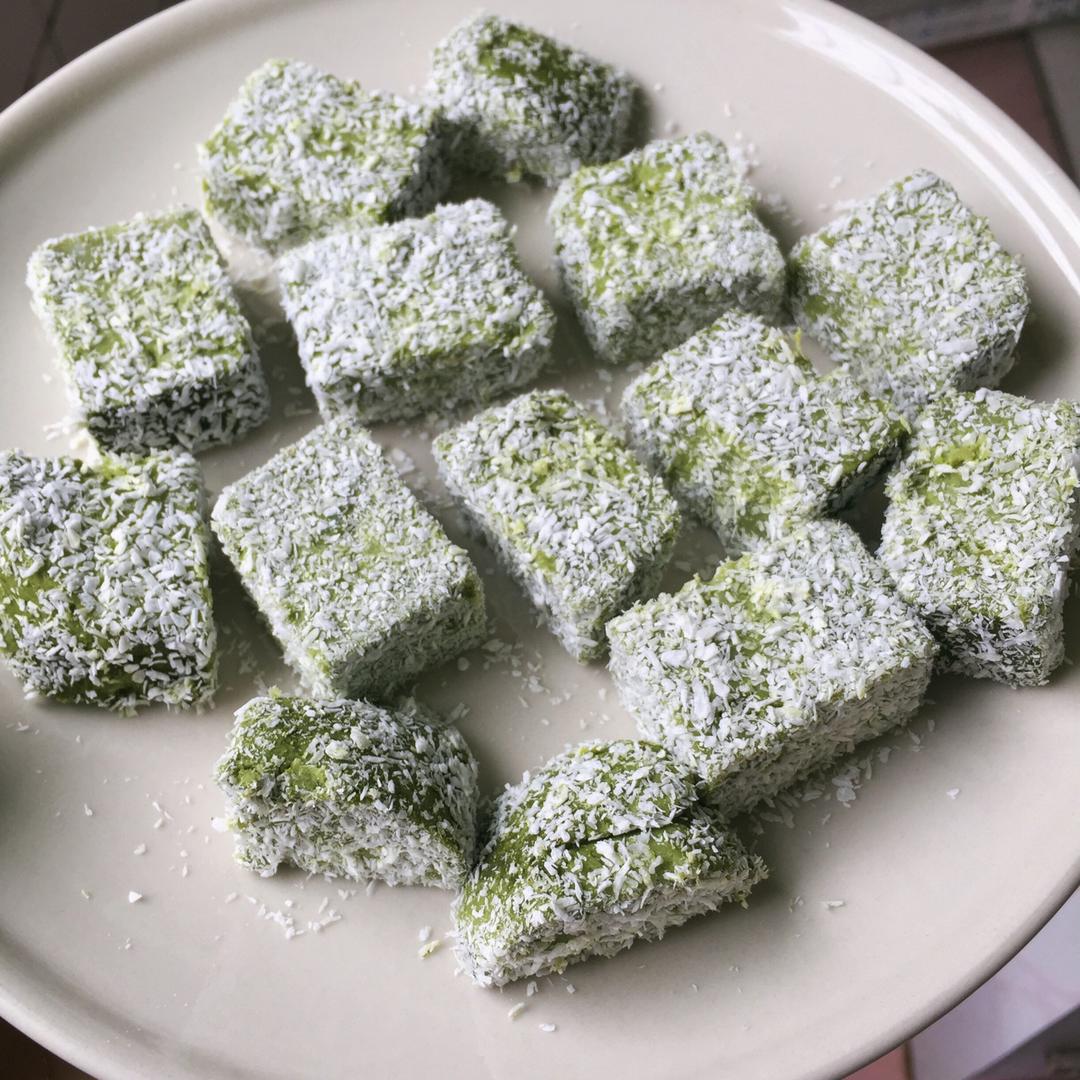 牛奶抹茶椰丝小方