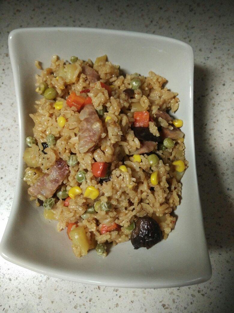 喷香排骨焖饭（爆好吃）