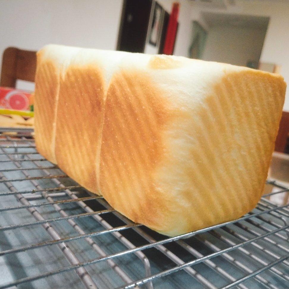 吐司，奶香手撕面包，超级香浓