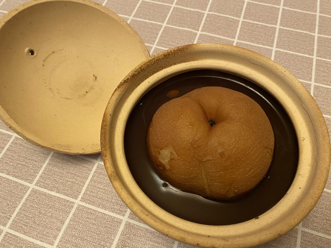 冰糖炖雪梨(化痰止咳)