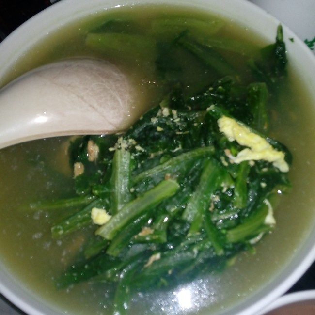 hikahika做的油麦菜鸡蛋汤