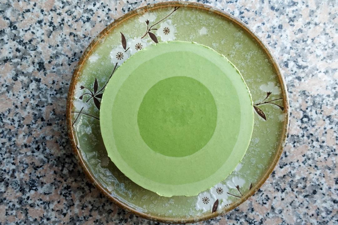 渐变抹茶慕斯蛋糕：我Amanda带着既美又作的抹茶甜点又来了！【曼食慢语】