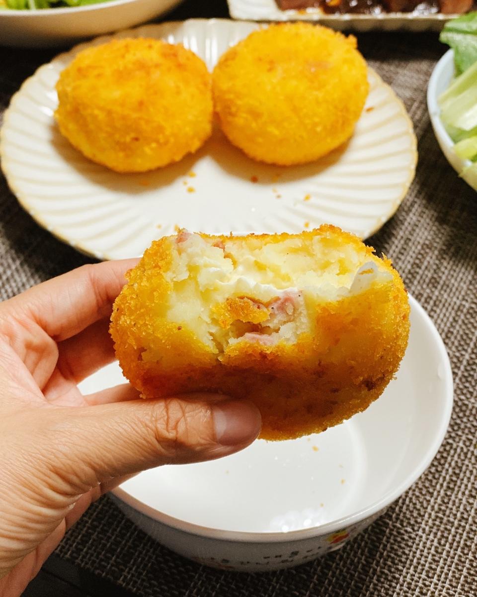 爆浆芝士可乐饼