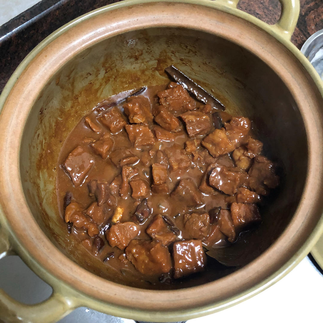 广式焖牛腩