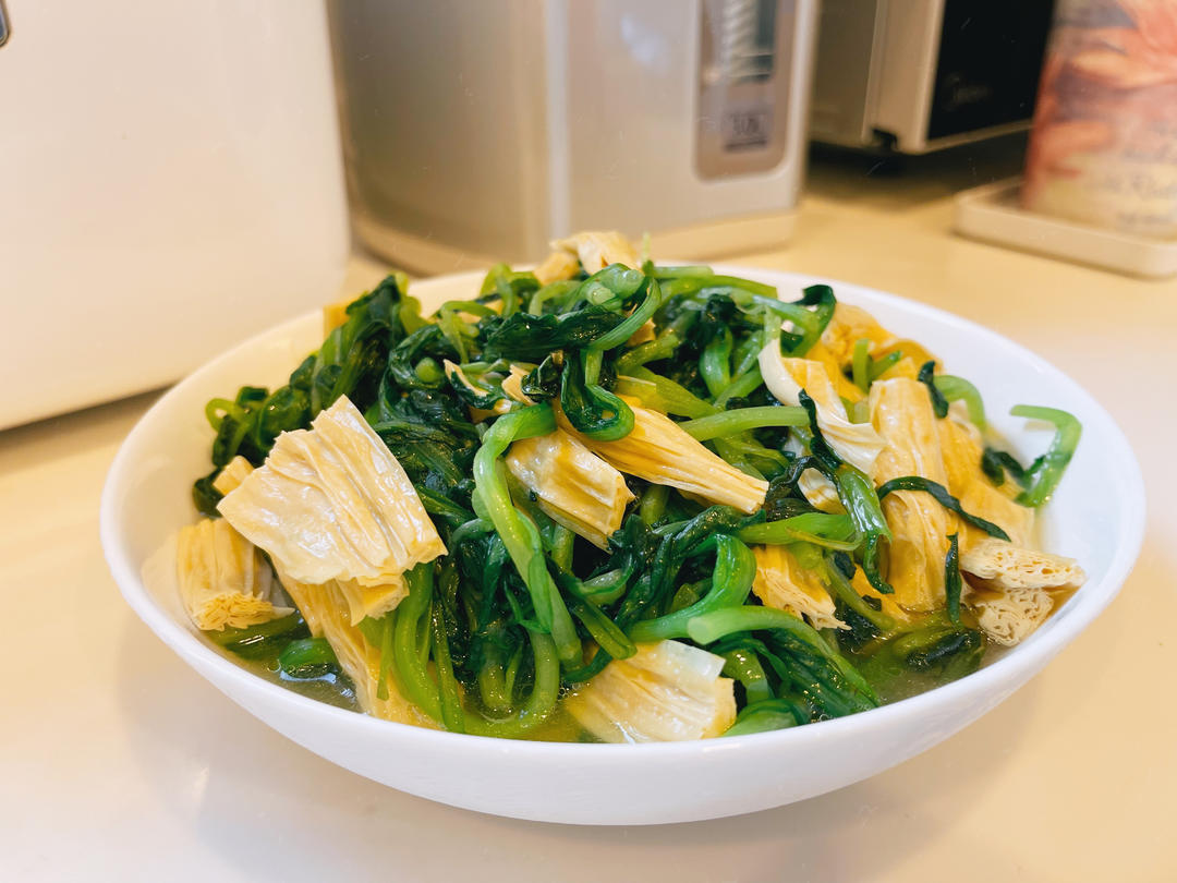 鸡毛菜（小青菜）炒腐皮