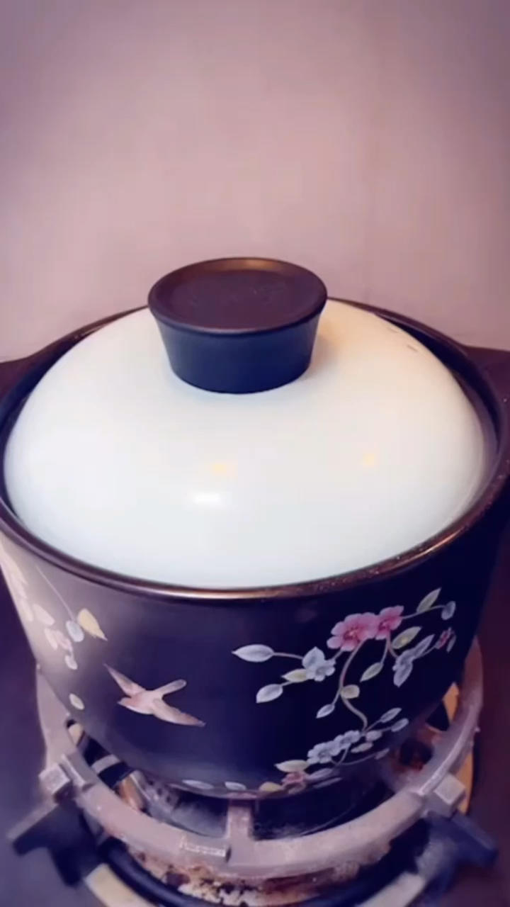 筒子骨煨藕汤