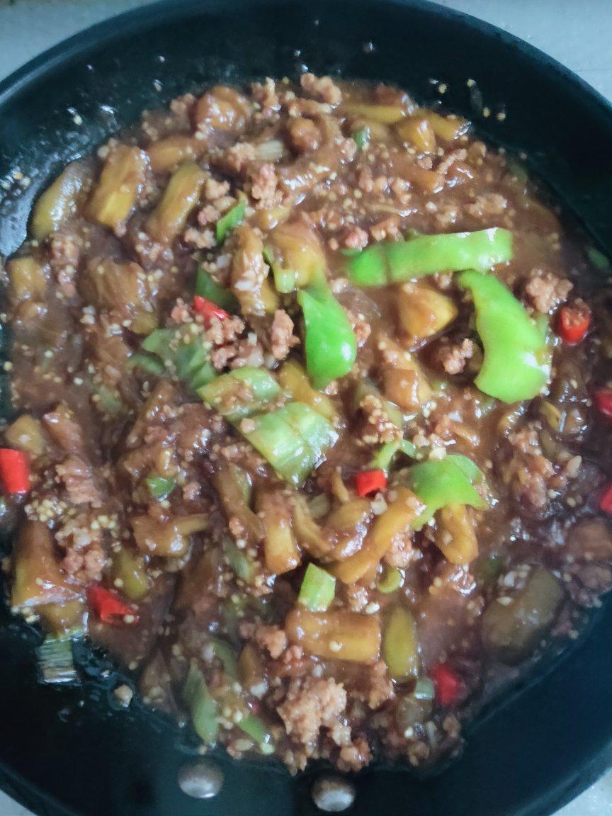 超级下饭不用过油的回锅茄子