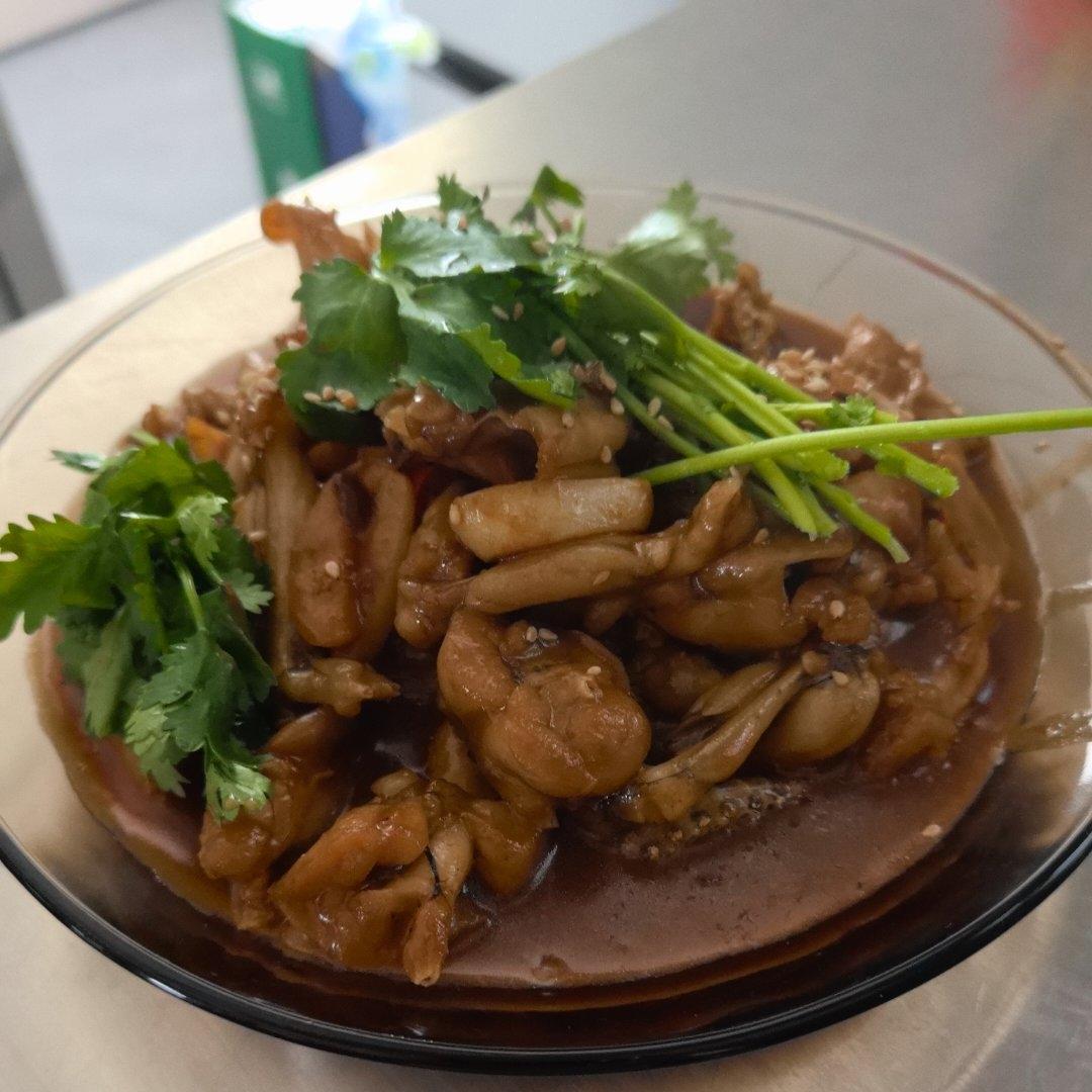 红烧牛蛙（手把手教你烧出回味无穷的牛蛙料理）