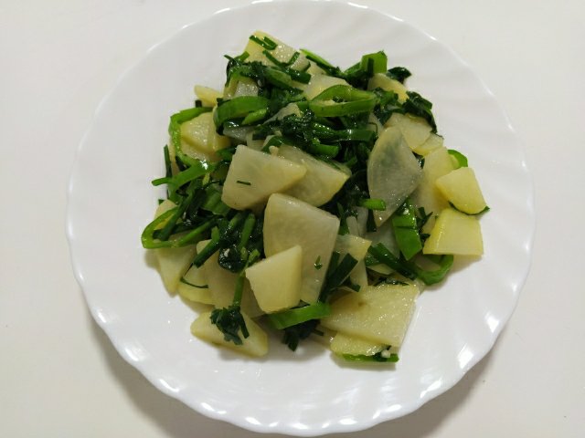 韭菜炒土豆片