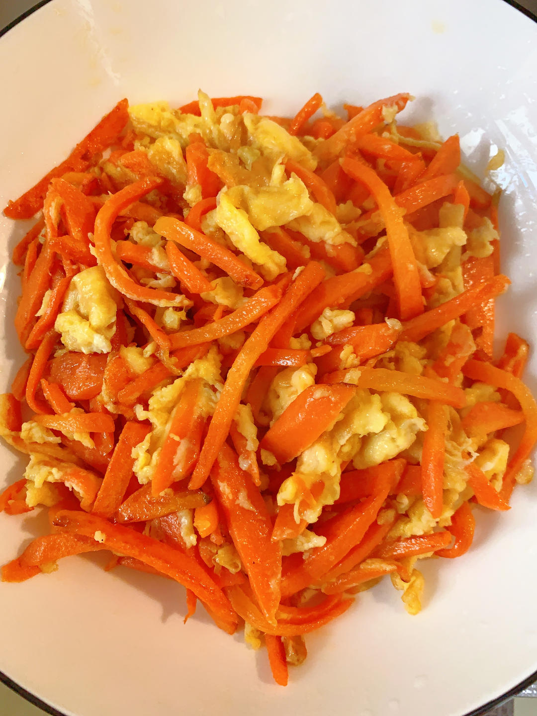 胡萝卜丝炒鸡蛋
