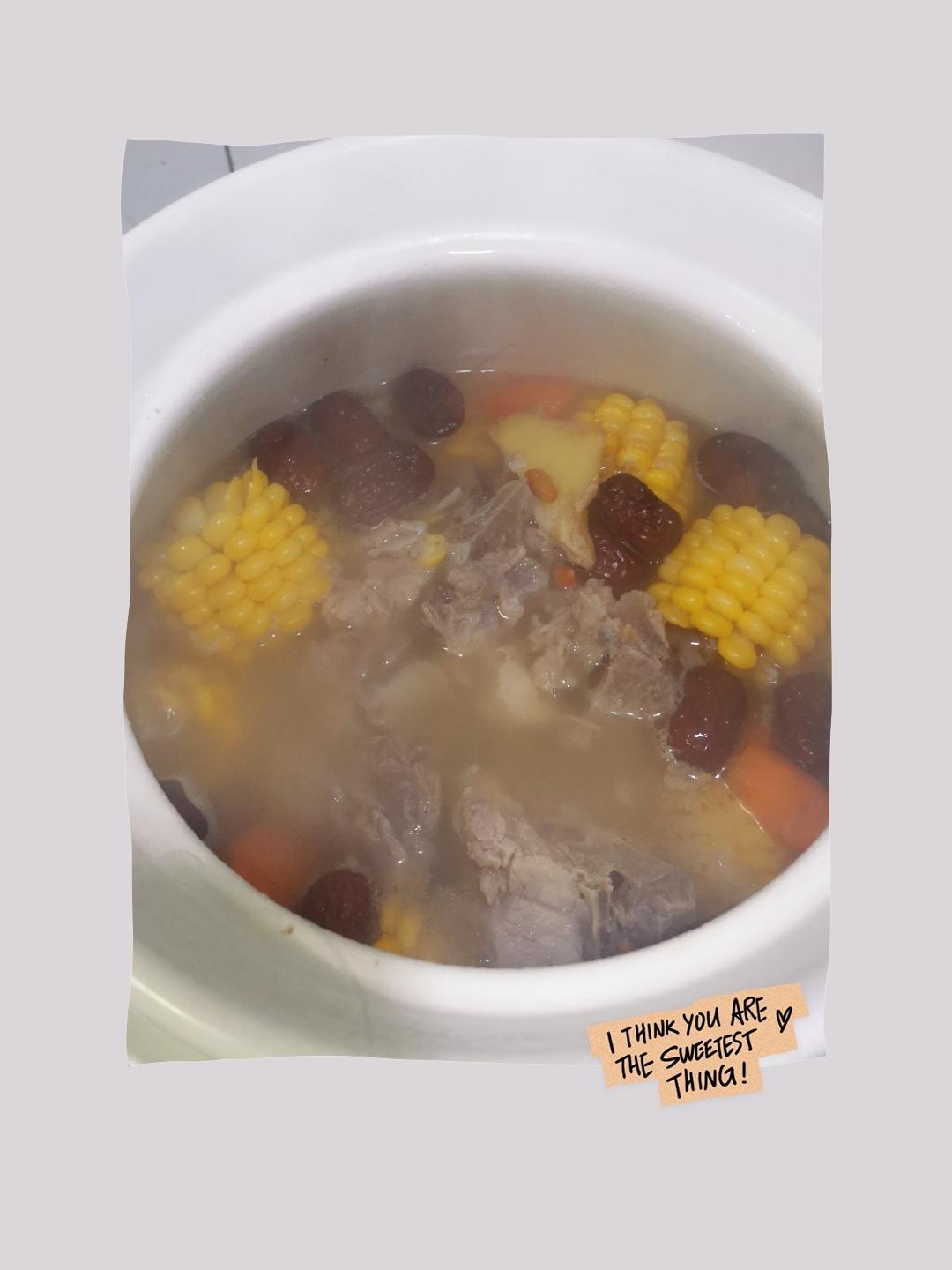 营养丰富的猪骨汤