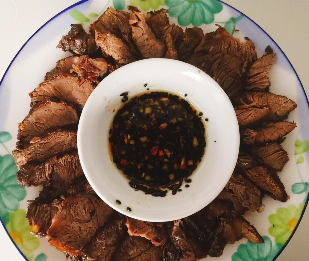 卤牛肉