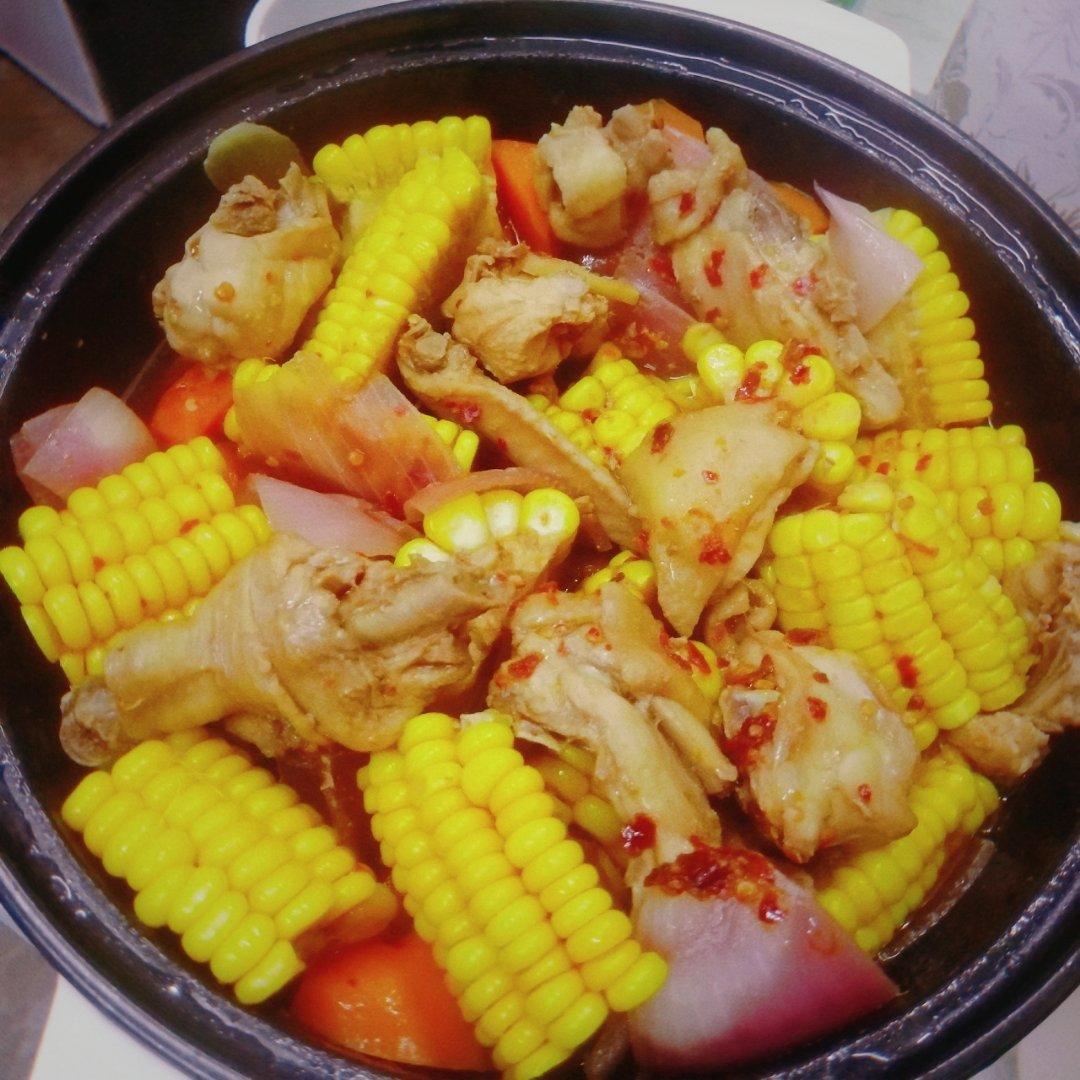 家常版三汁鸡翅焖锅