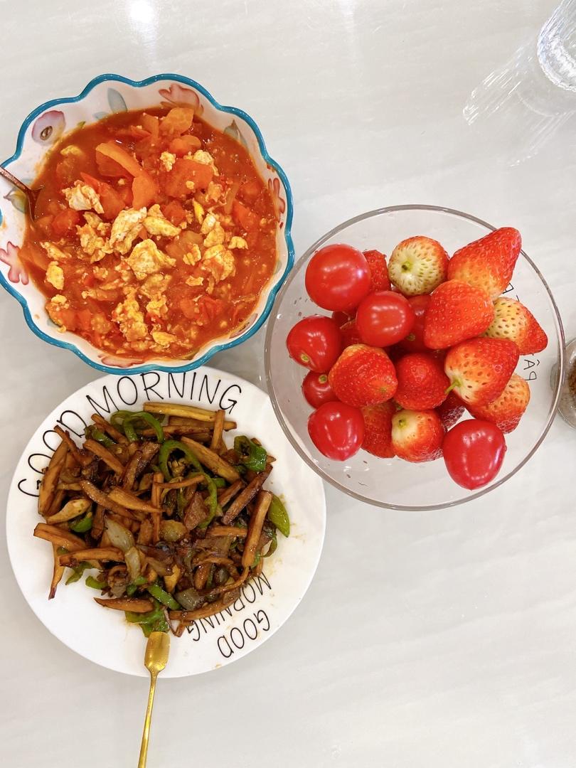 青椒素炒杏鲍菇