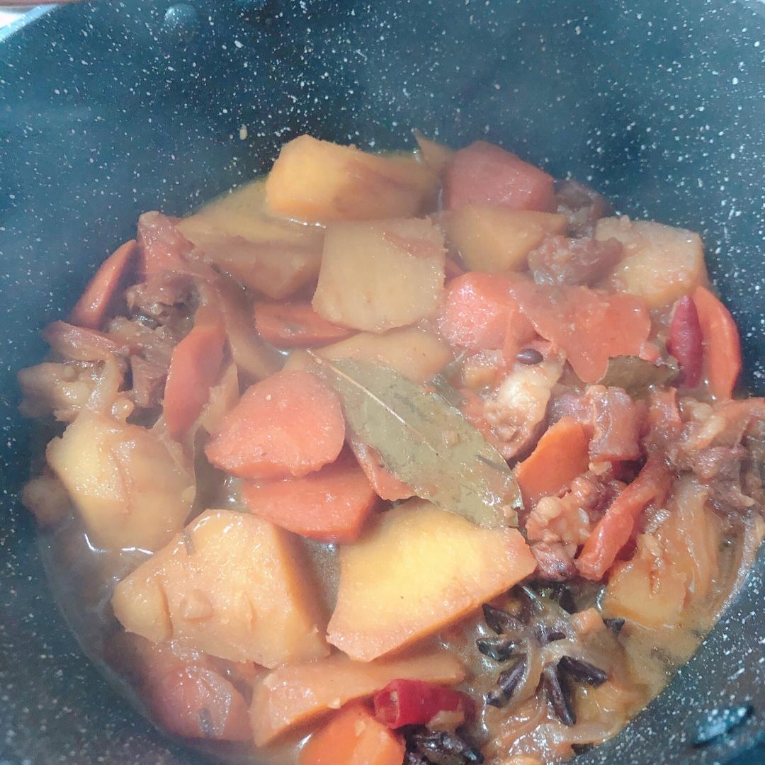 番茄土豆炖牛腩