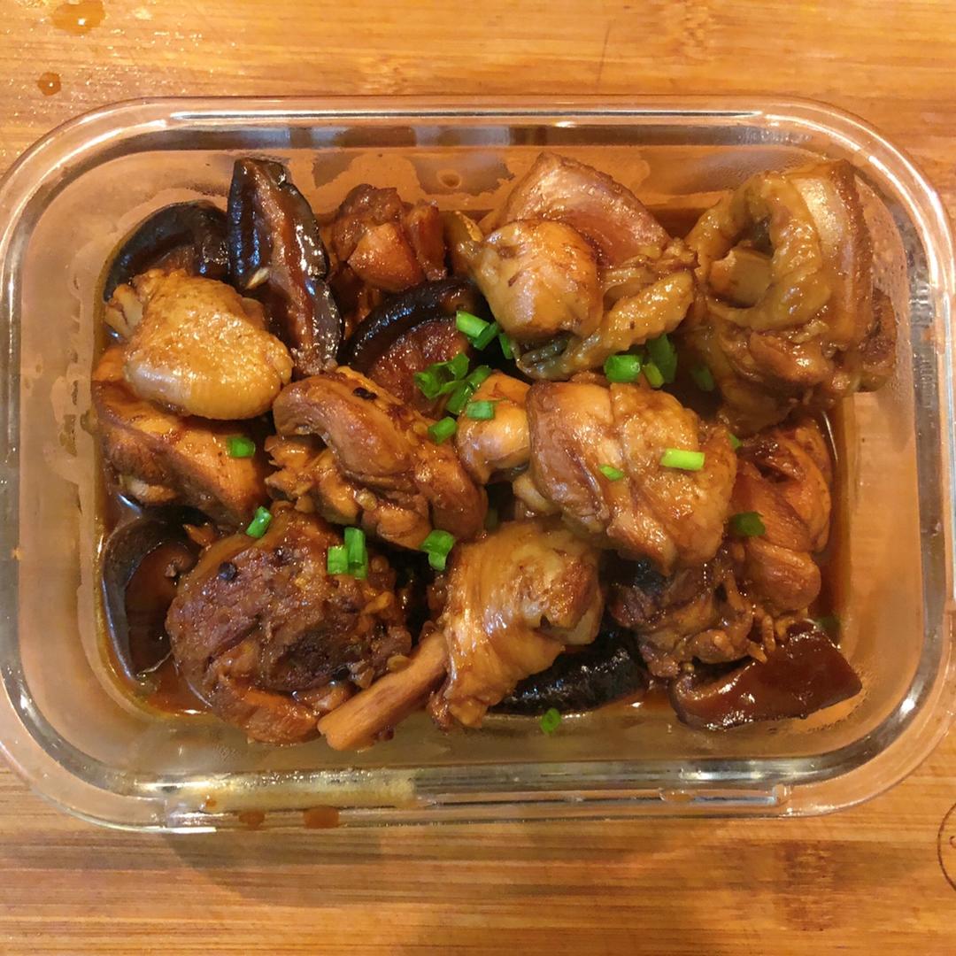 小鸡炖蘑菇