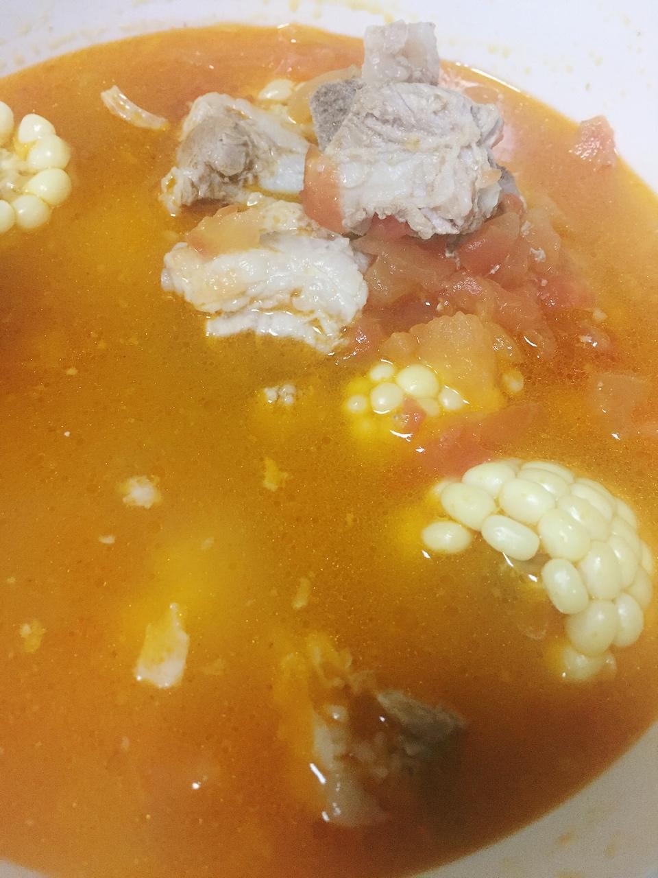 番茄土豆玉米排骨汤