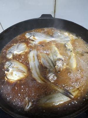 红烧海杂鱼的做法 步骤2