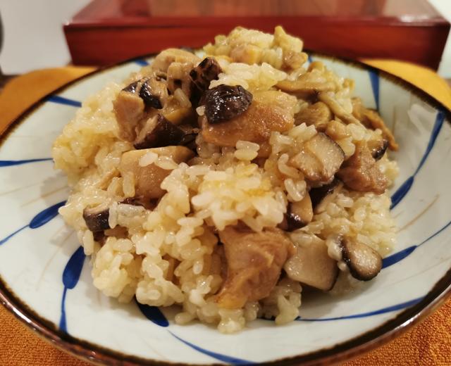 香菇鸡腿肉糯米鸡饭