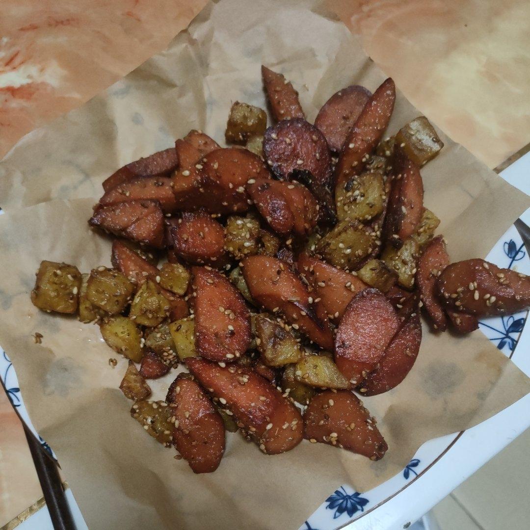 孜然火腿土豆丁
