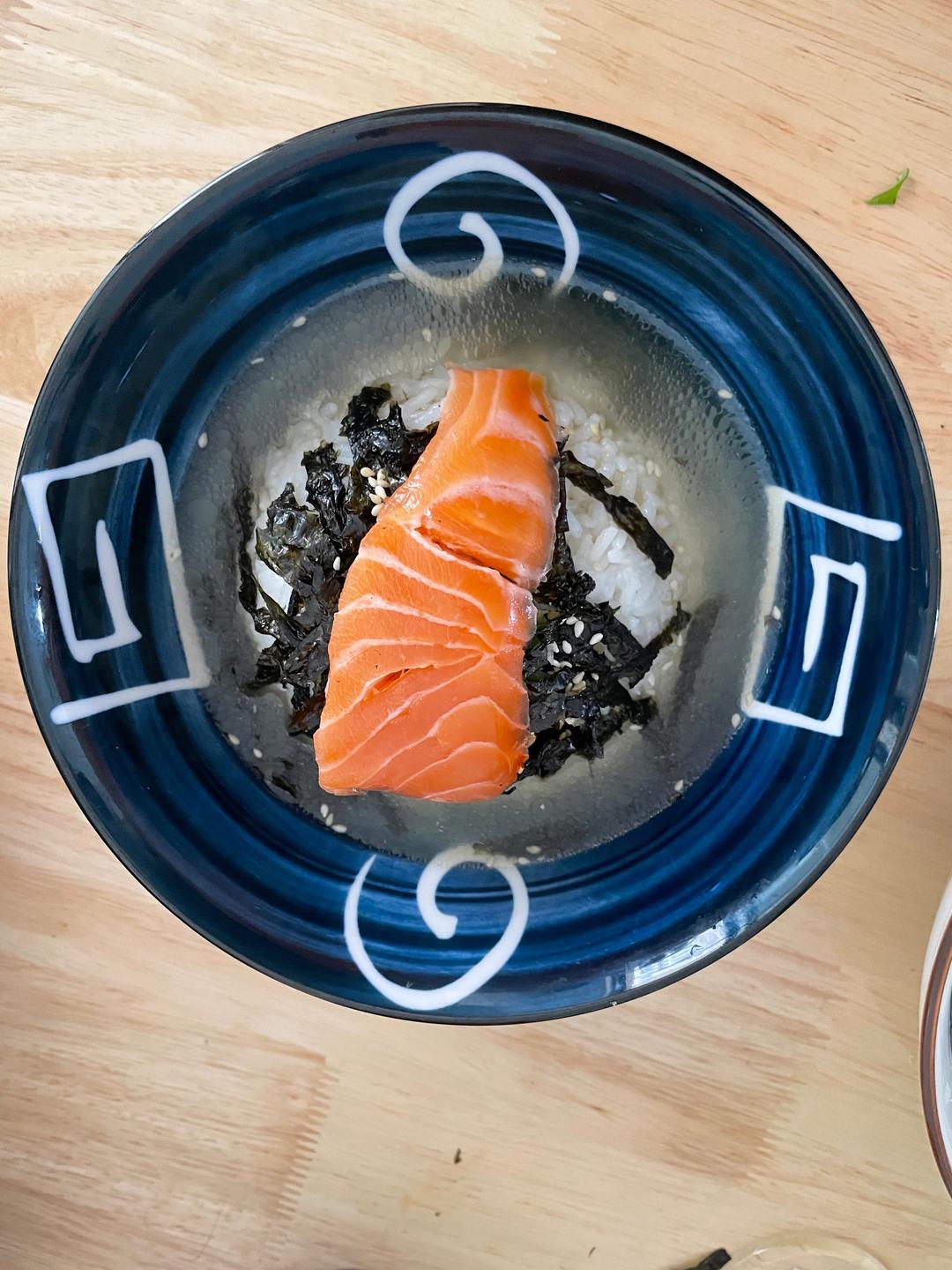 三文鱼茶泡饭的做法