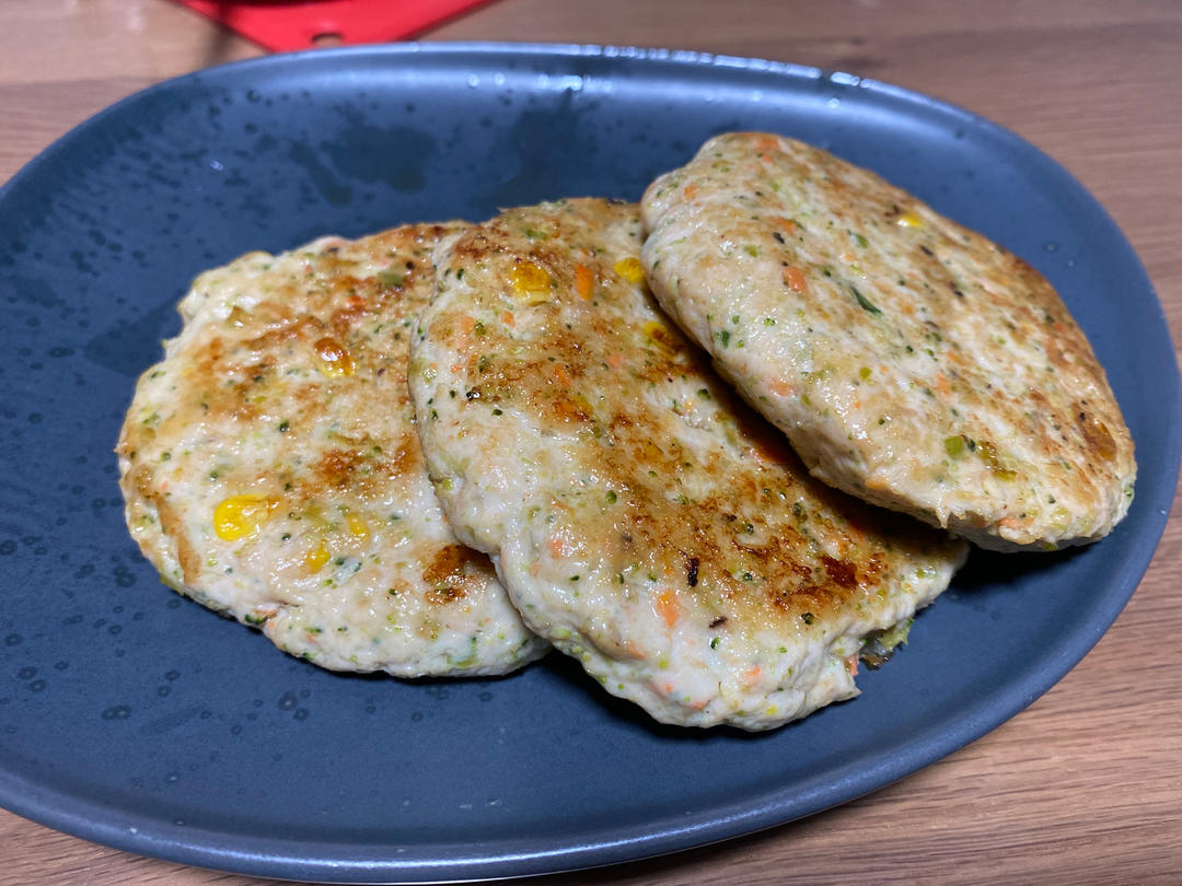 减肥餐：香煎鸡胸肉饼