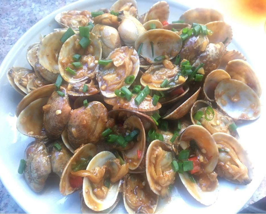 蒜香炒花甲